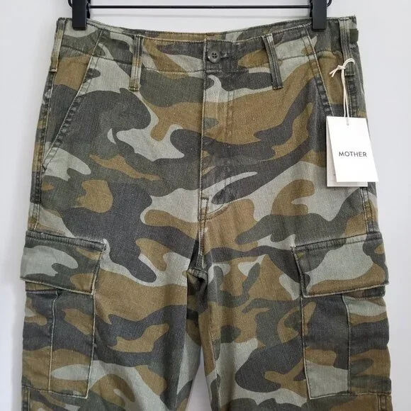NWT Mother The Sir Yes Sir Camo Cargo Pants in Finding Strength Size 25, 26 $295